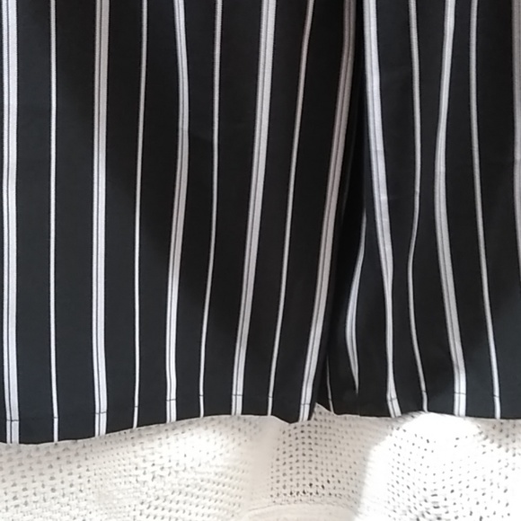 Black and white striped pants - Picture 4 of 6